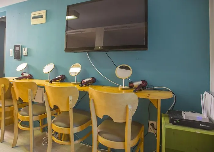 Bb Hongdae Hostel